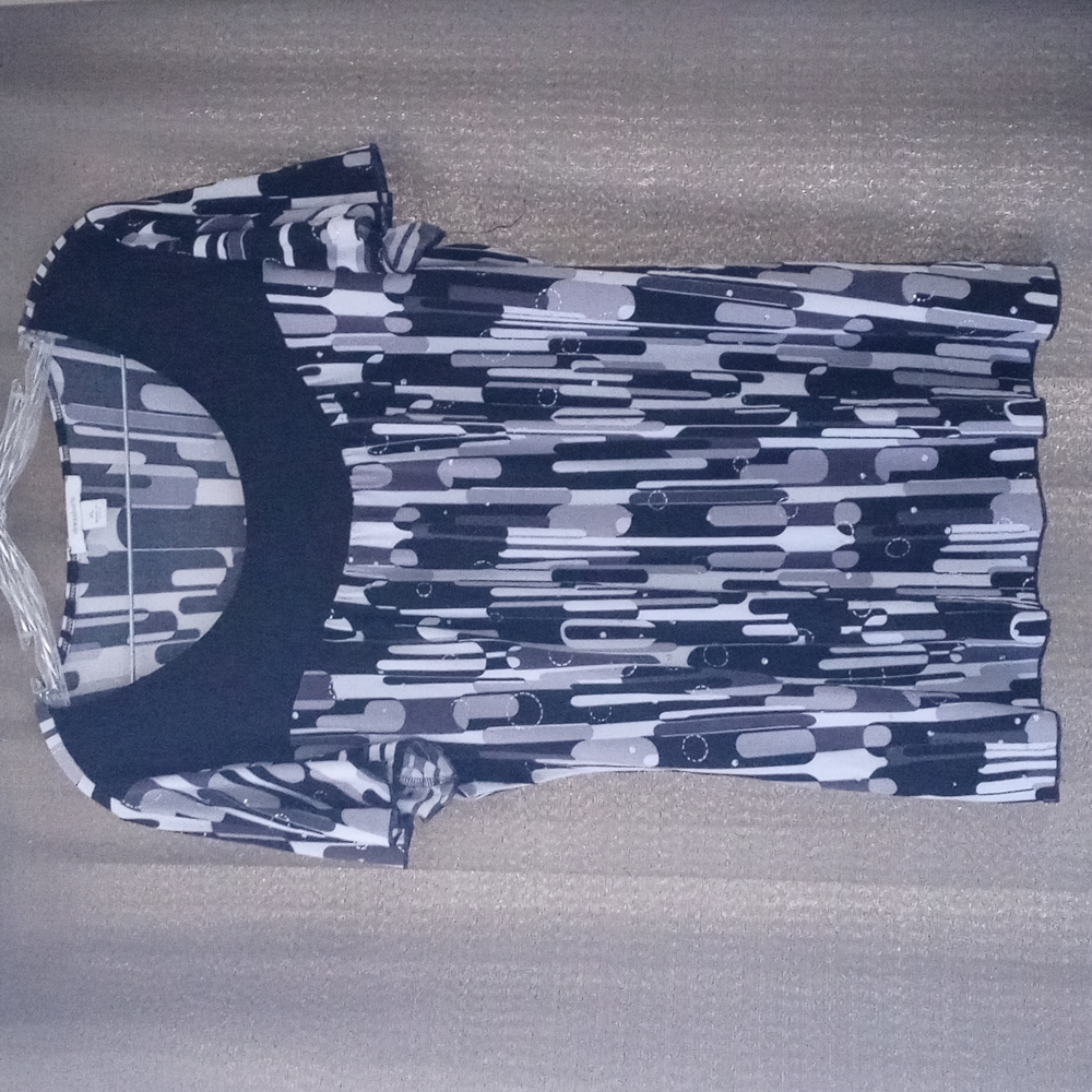 Dressbarn Black & Gray Blouse